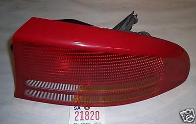 Dodge 00-04 intrepid tail light/lamp right/outer 2000 2001 2002 2003 2004