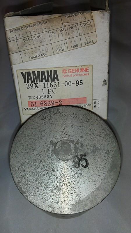 Vintage yamaha motorcycle nos new std. piston for the 1984 yz 250   