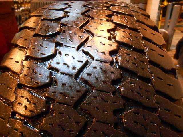 Goodyear 265/70/17 tire wrangler at/s p265/70/r17 113s 6/32 tread