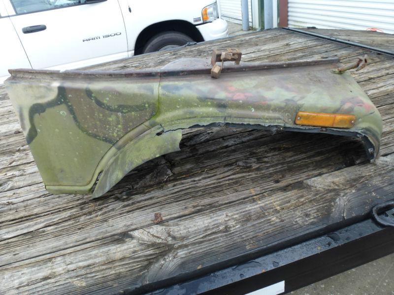 Front passenger right side fender off cj7 jeep 1983