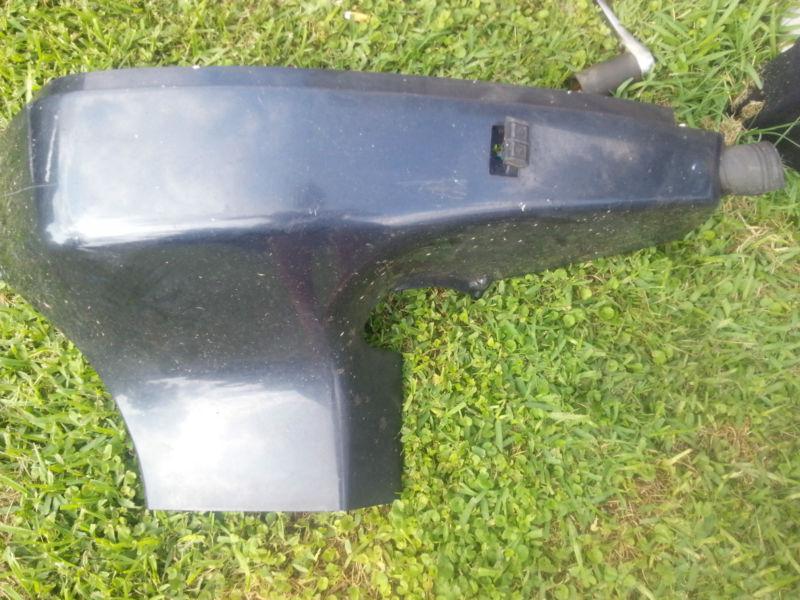 2001 evinrude ficht ram 225 lower starboard side engine cover