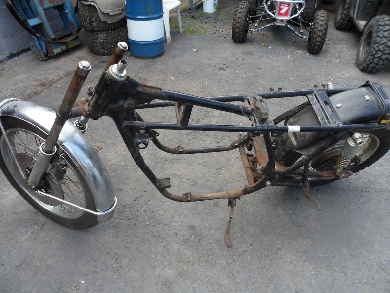 Honda cb750 cb 750 k2 1972 frame rolling chassis w/paprs