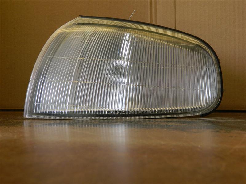 92 93 94 toyota camry left corner/park light 41465