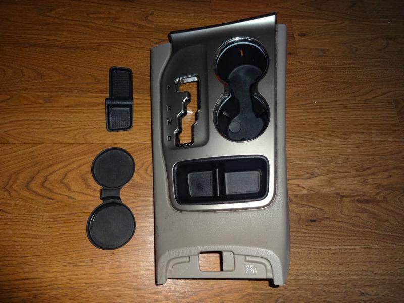 2011 2012 jeep grand cherokee shifter bezel console cup holder with inserts