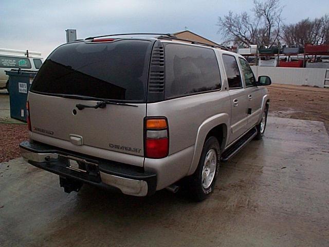 2005 chevy suburban 1500 tail lamp light right