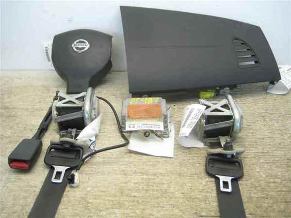 07 08 nissan versa airbag pair air bag module w/ belt