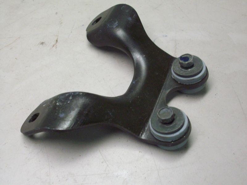 Y36 yamaha fz6 fz 6 2005 fuel gas tank bracket