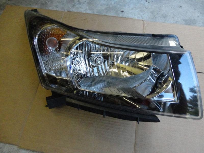 2011-2012 chevrolet cruze headlight passenger lamp right 11