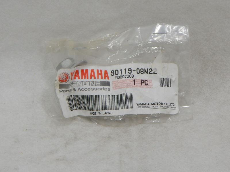 Yamaha 90119-08m22 bolt *new