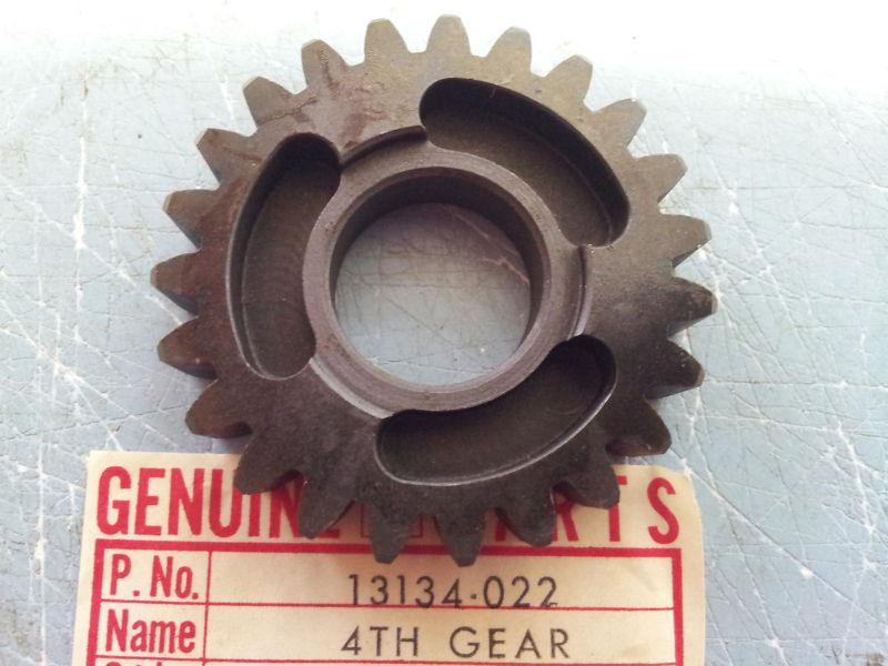 Kawasaki kt250 a 1975-1976 4th drive gear 13134-022 nos