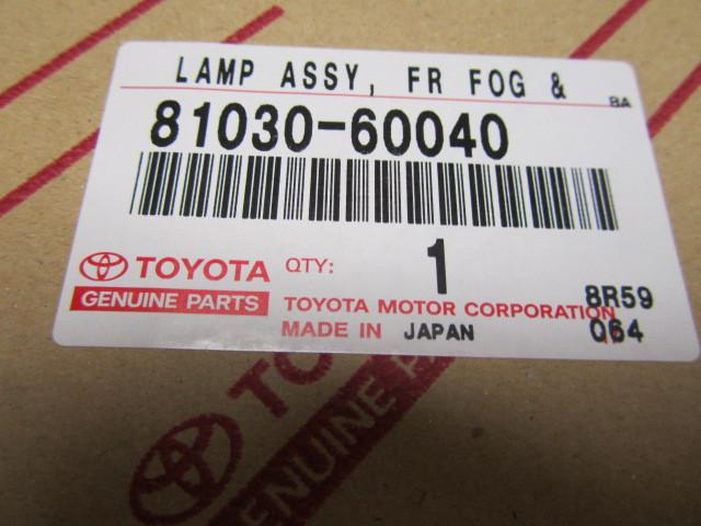 Lexus lx470 new oem front fog and turn signal lamp rh 81030-60040