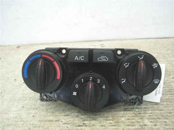 09 kia rio climate temperature control unit w/ ac