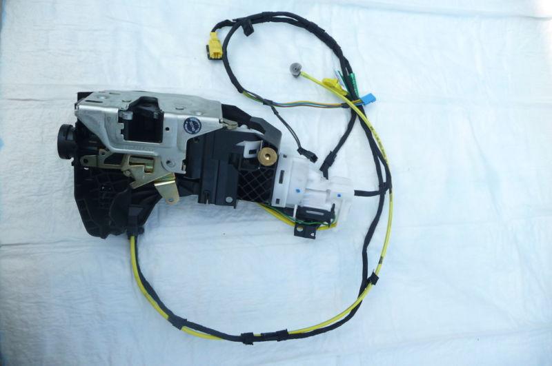 Mercedes benz w220 s class actuator passenger rear 2207307235 oem oe