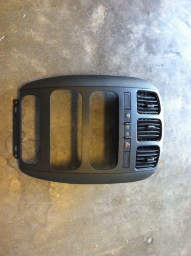 01 02 voyager black radio heater temp dash bezel  p05005021af vents & switches