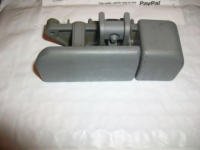 Mitsubishi  galant eclipse glove box latch '00-01  handle '99-gray