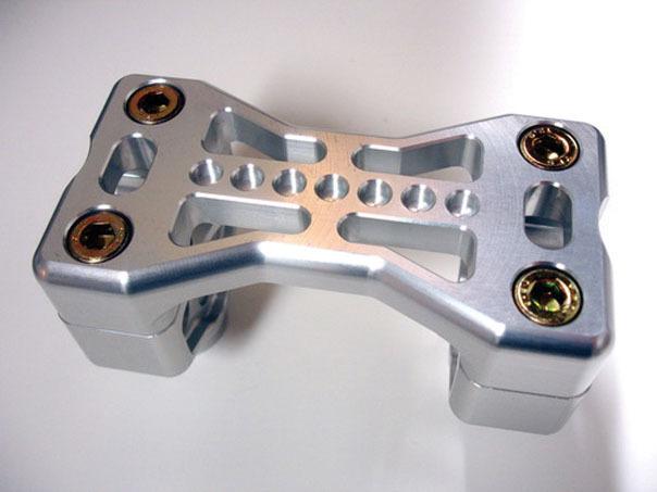 Joker machine series 900 bridge style handlebar clamp assembly clr anodized h-d
