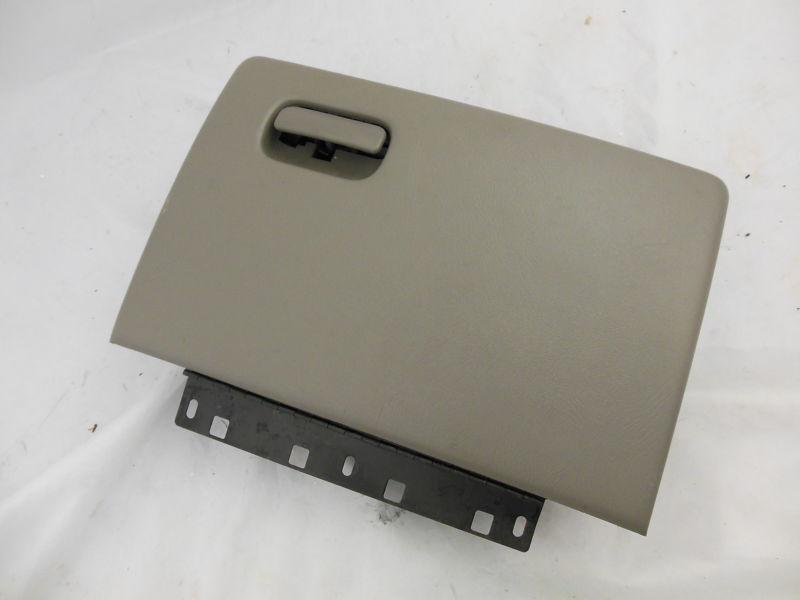 1998 - 05 chev s10 blazer s-10 pickup extreme glove box assembly oem pewter gray