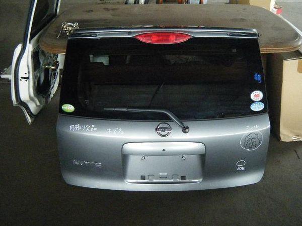 Nissan note 2005 back door assembly [7715800]