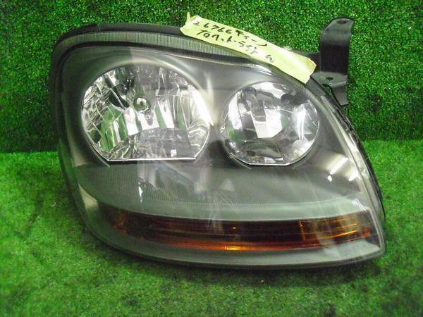 Nissan tino 2000 right head light assembled [6610800]