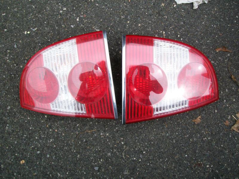 Vw passat  tailights left and right