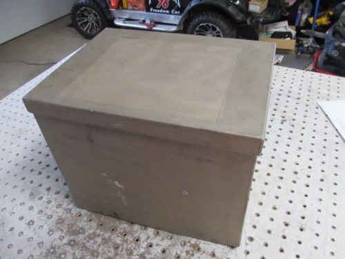 Nascar dry break aluminum storage box with lid 6 section 12.5 x 9.5 x 9.5