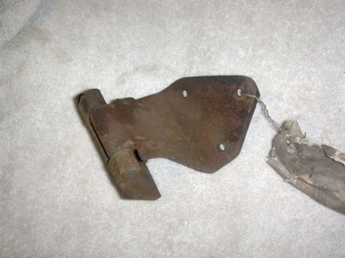 Amc ambassador &amp; rebel station wagon tail gate upper hinge assembly 1967-68 nos