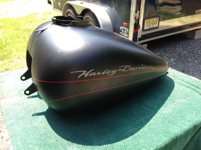 2009-2011 harley davidson street glide ultratouring black gas tank 