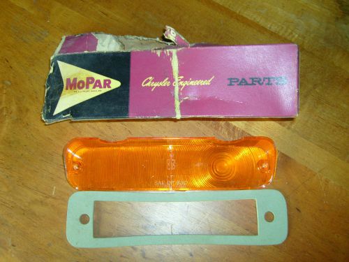 1963 chrysler nos parking,turn signal light amber with gasket