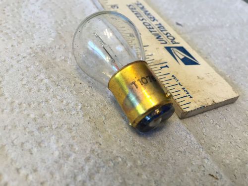 Ford; chrysler; gm; studebaker; old car light bulb,   pn 1076.   item:  0033