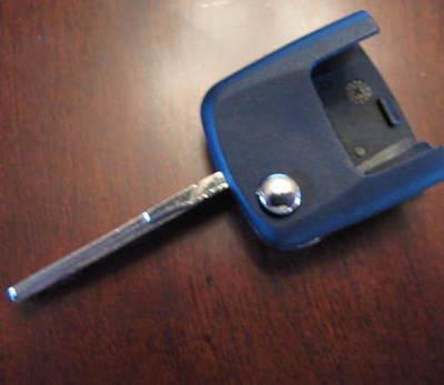 Uncut vw volkswagen remote flip key with chip