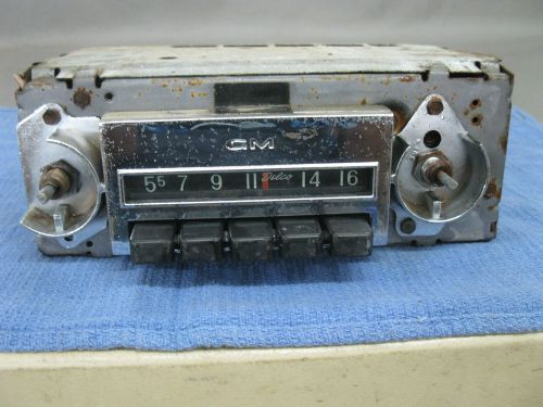 1967 70 chevy ? truck am radio  713