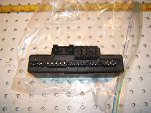 Mercedes w210 e320 under hood ac &amp; electricity oem 1 relay / module,a2105400272