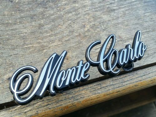 1980-82 chevrolet monte carlo metal grill emblem name plate pt # 14003787