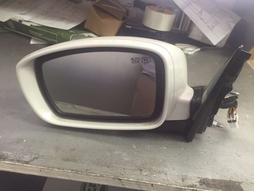 2009-2012 hyundai genesis sedan driver side mirror white