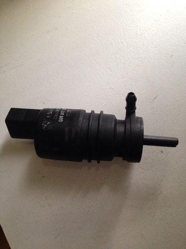 Bmw windshield washer pump e46 e39 e38 e60 e61 e65