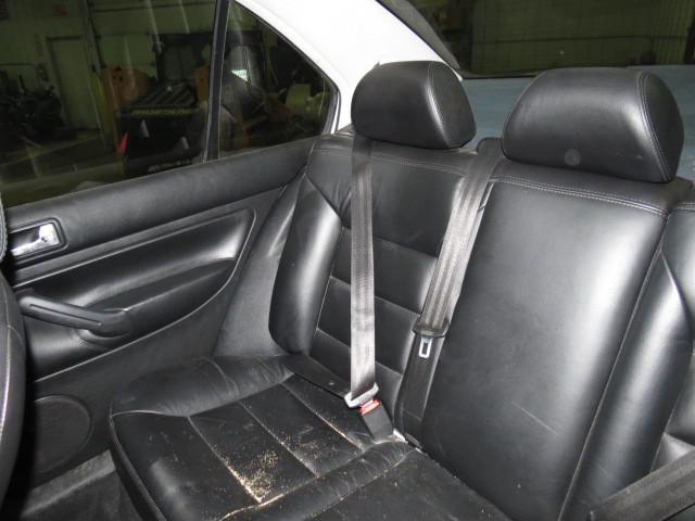 2000 volkswagen jetta rear seat belt & retractor only rh passenger black