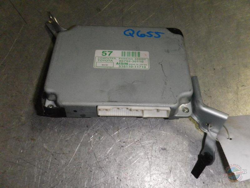 Driver assist bcm/ecu lexus gs300 1044680 06 camera module 86792-30110