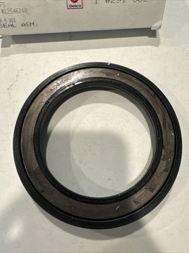 New gm 12546240 rear wheel hub bearing seal replaces 712834 15665461 truck oem