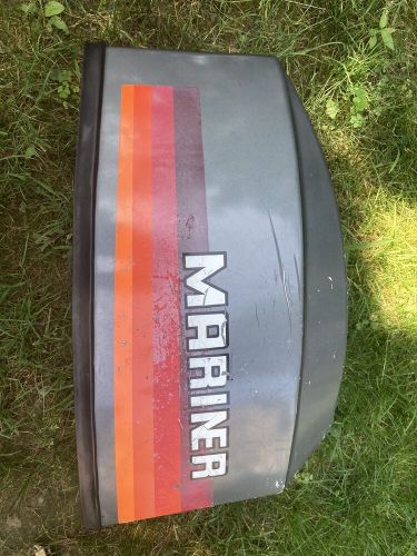 1988 mariner / yamaha 30 hp 2 stroke  top cowling cover 2168-9370 m