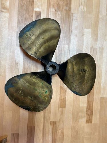 20x16 solid bronze 3 blade propeller 1-1/2 inch tapered bore