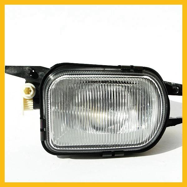 01-04 mercedes benz w203 c230 c240 c320 fog light lamp passenger side right r/h