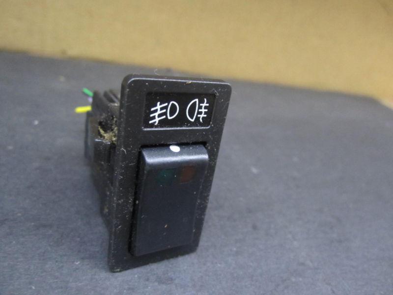 Volvo 760 88-89 volvo 940 91-95 volvo 960 92-94 fog light switch  oe # 13 62 337