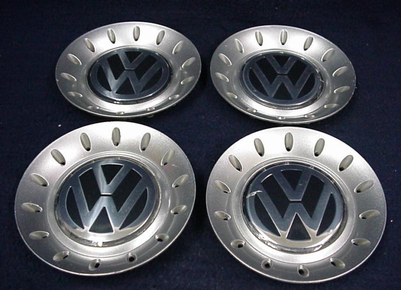 Volkswagen beetle 01-05 silver center caps - set 4 - fits the 17" 7 spoke wheel 