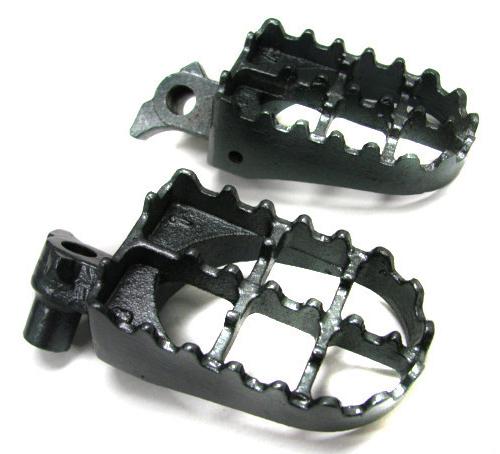 Foot pegs for 1999-2005 yamaha yz 85 125 250 yzf wr 426 450 yz125 yz250 wr400