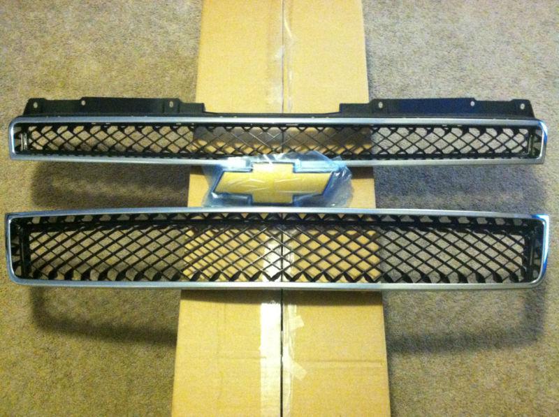 Suburban tahoe avalanche grille 2007-2013