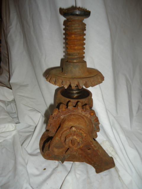 Vintage car truck railroad floor jack for restoration c542