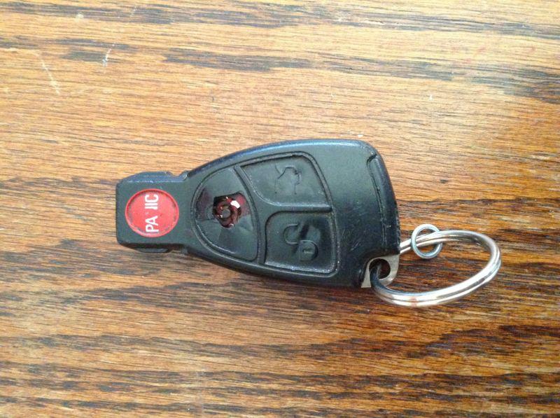 Mercedes benz oem smart key remote fob transmitter fcc id#iyz3312 no reserve