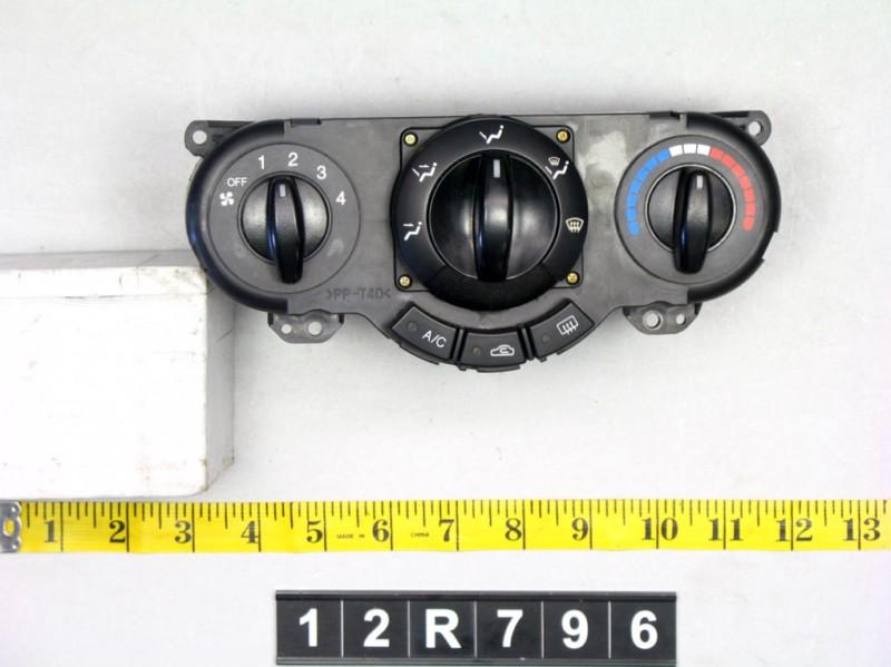 06 forenza temperature climate control ac heat unit panel switch 12r796