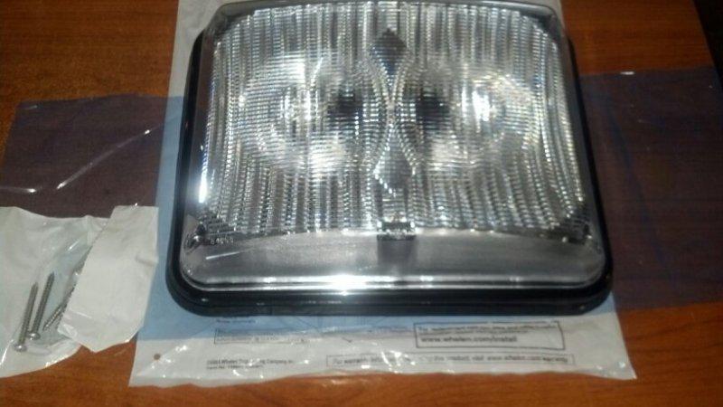 Whelen 810 series 8-32 degree relampable halogen scenelight - 810ca0zr