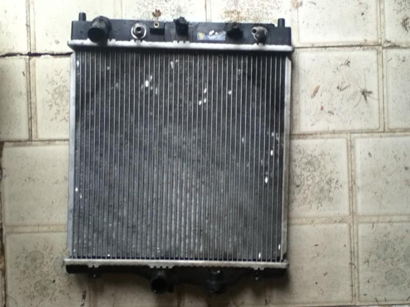 2003 honda civic radiator in good working shape,no holes nor leaks